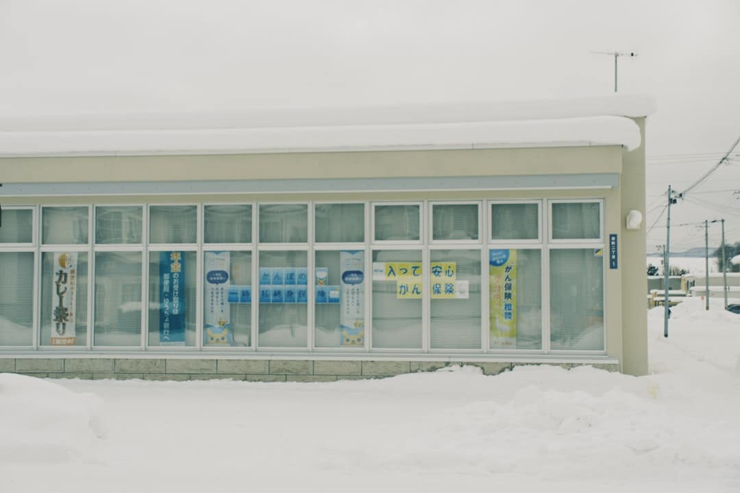 Keeping Businesses Safe: The Essentials of Commercial Ice Management Keeping Businesses Safe: The Essentials of Commercial Ice Management